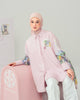Padu Padan Baju Pink, Paling Cocok dengan Celana Warna Apa?