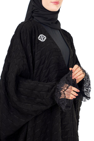 Zulfa Outer - Black