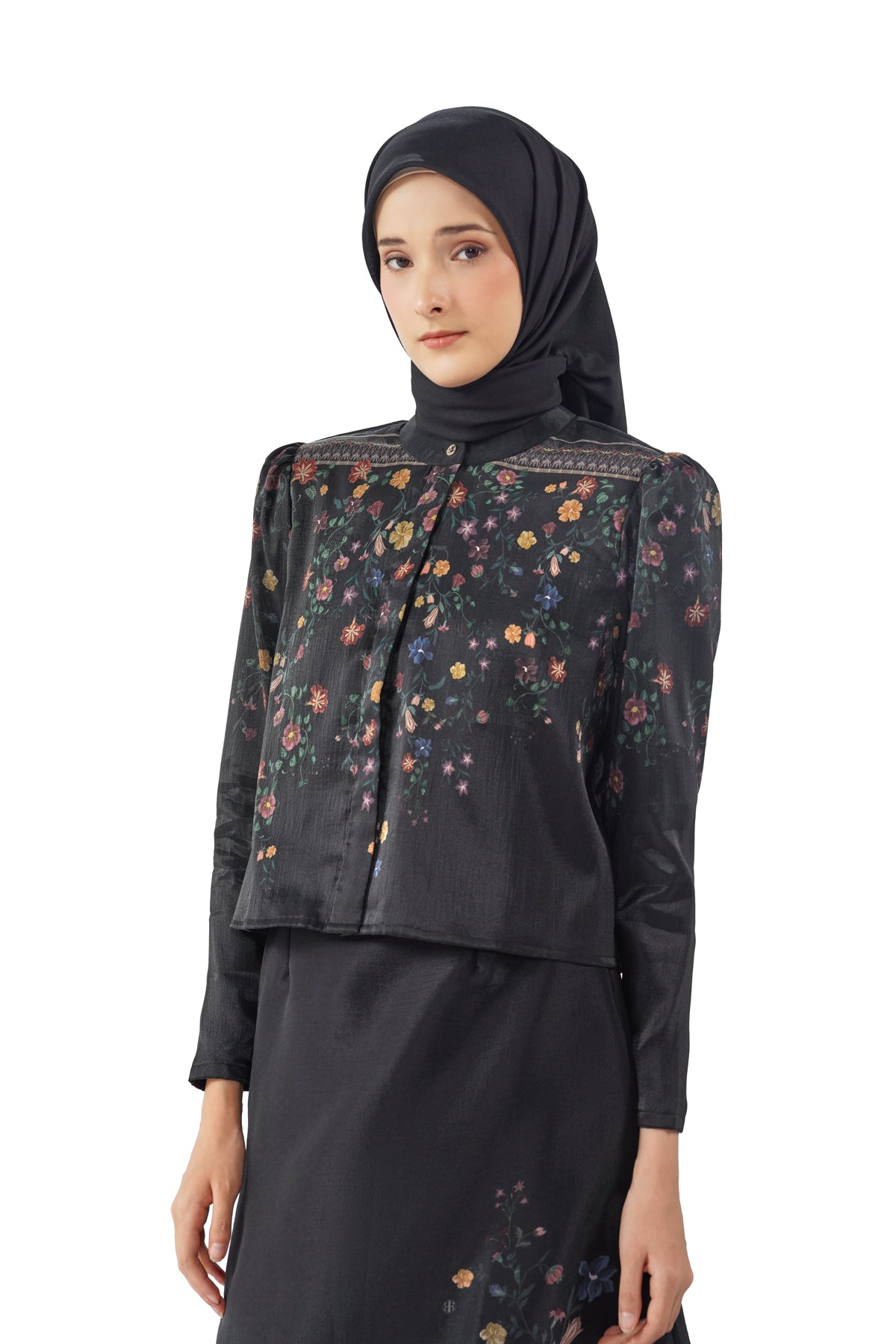 Abu Dhabi Blossom Crop Shirt - Black