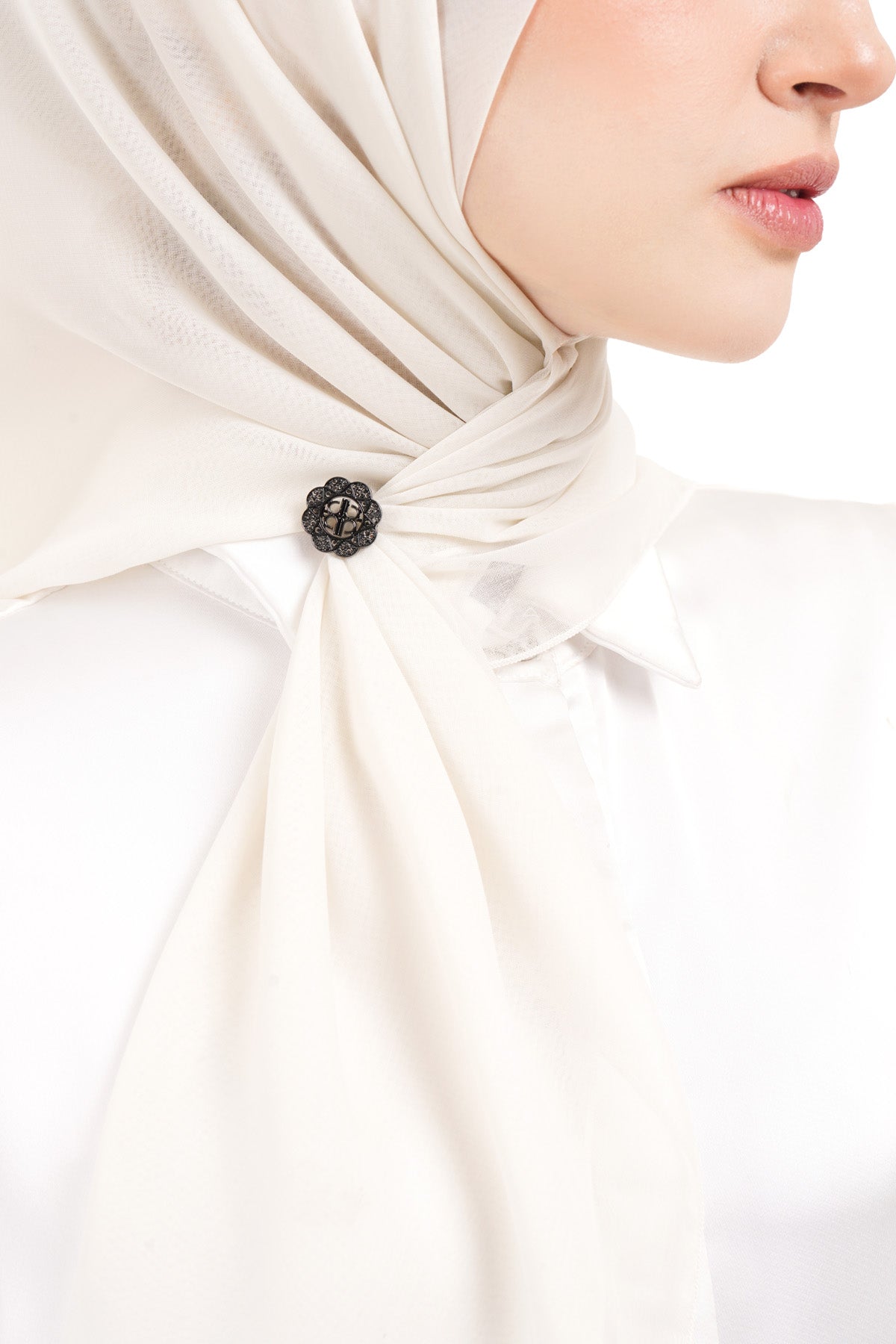 Aurora Pin Brooch - Black