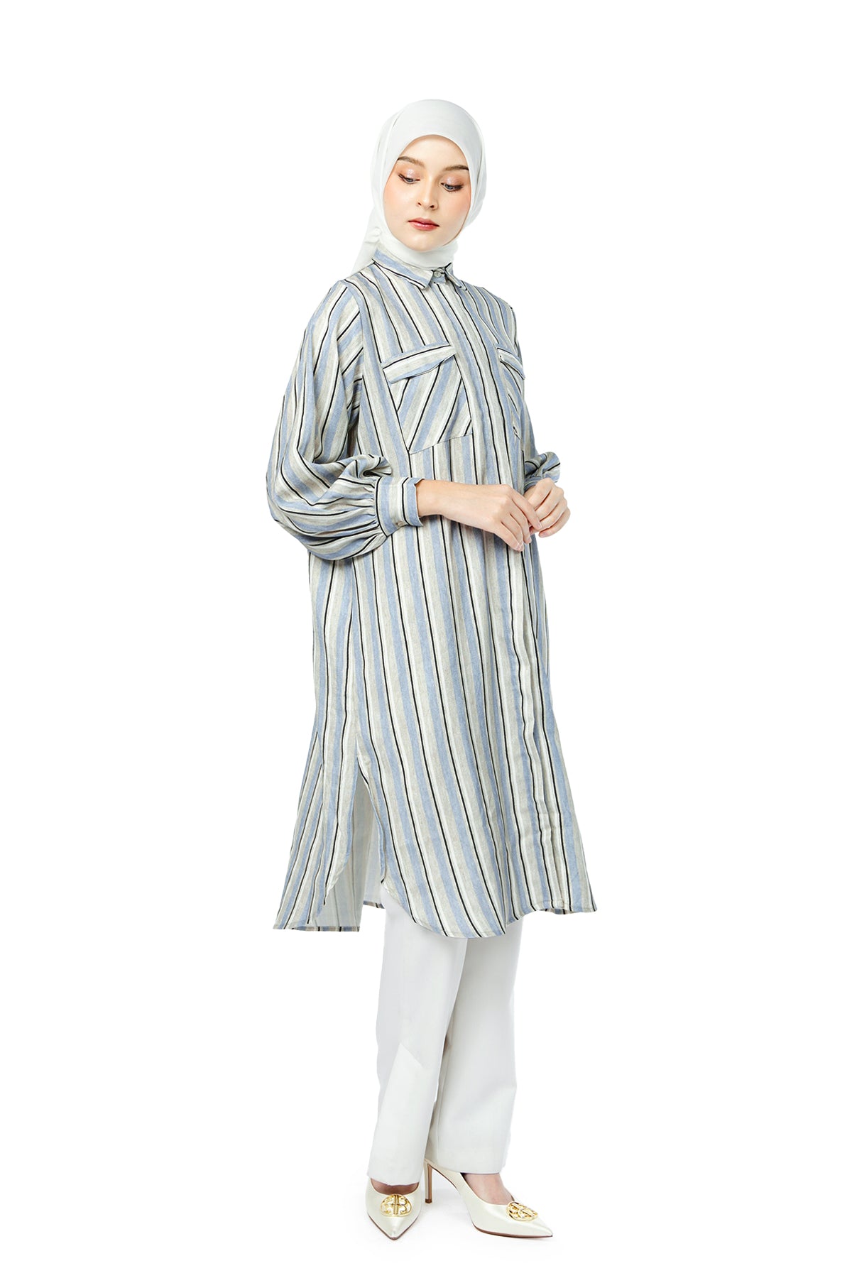 Tort oyoq ustida turgan shahvoniy joja