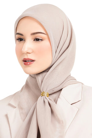 Cleo Ring Brooch - Gold