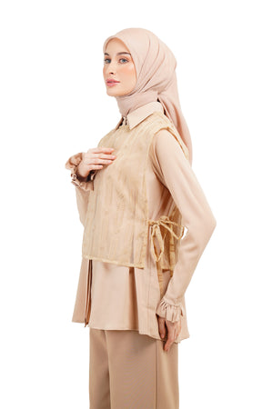 Daisy Embroidery Shirt Vest - Beige