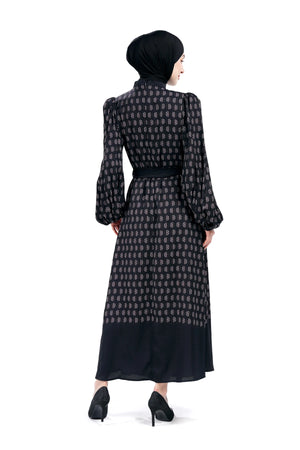 Intertwined Pleated Dress - Black