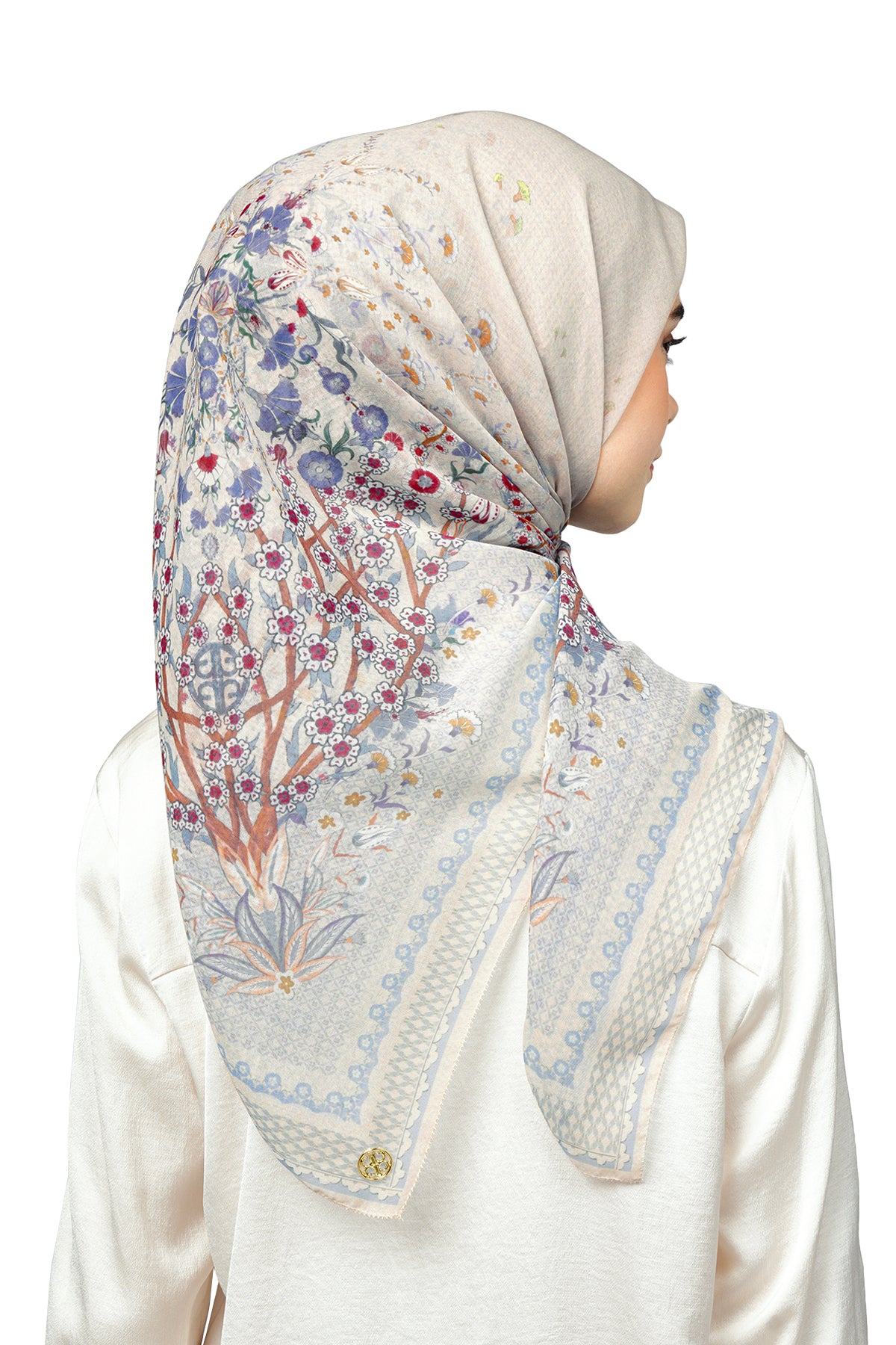 Iznik Series Lagoon Nada Puspita