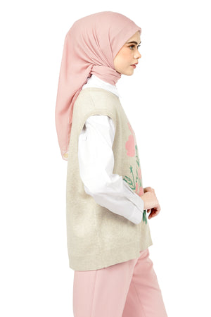 Dainty Knit Vest - Beige