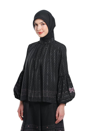 Lace Poem Crop Blouse - Black