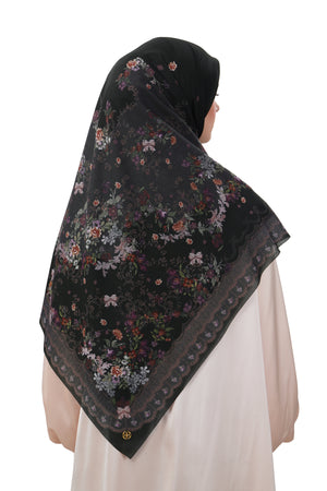 Lace Poem Series Large - Black