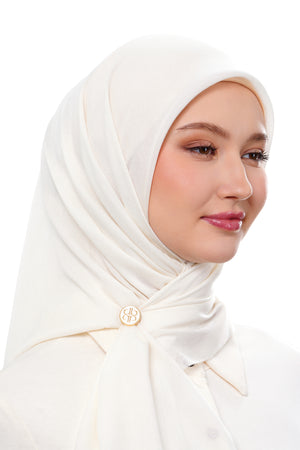 Macaroon Pin Brooch - White