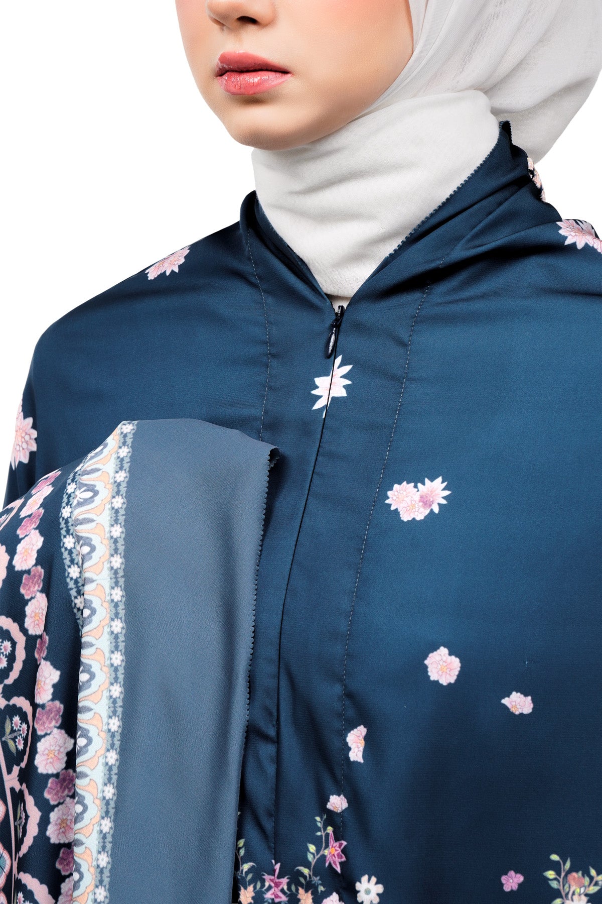 Marrakesh Prayer Robe - Suri