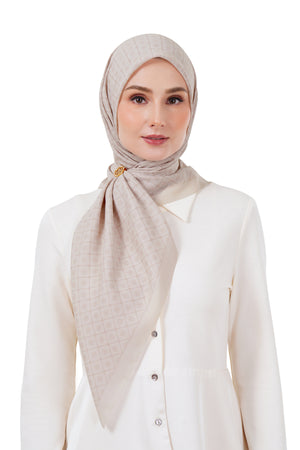 Monogrid Scarf - Pearchment