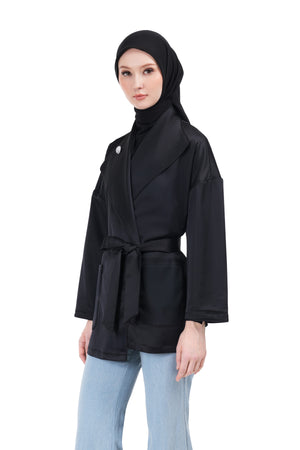 Outer Detailed - Black
