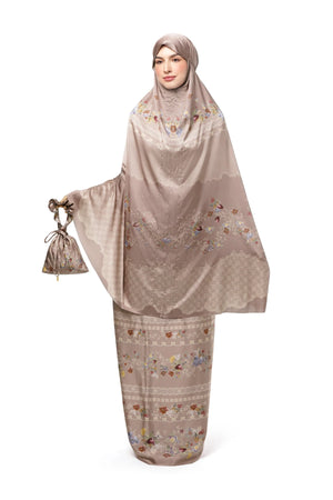 Chantily Prayer Robe - Almond