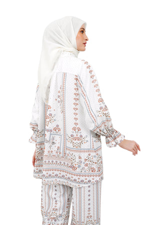 Raudhah Shirt With Lace - White