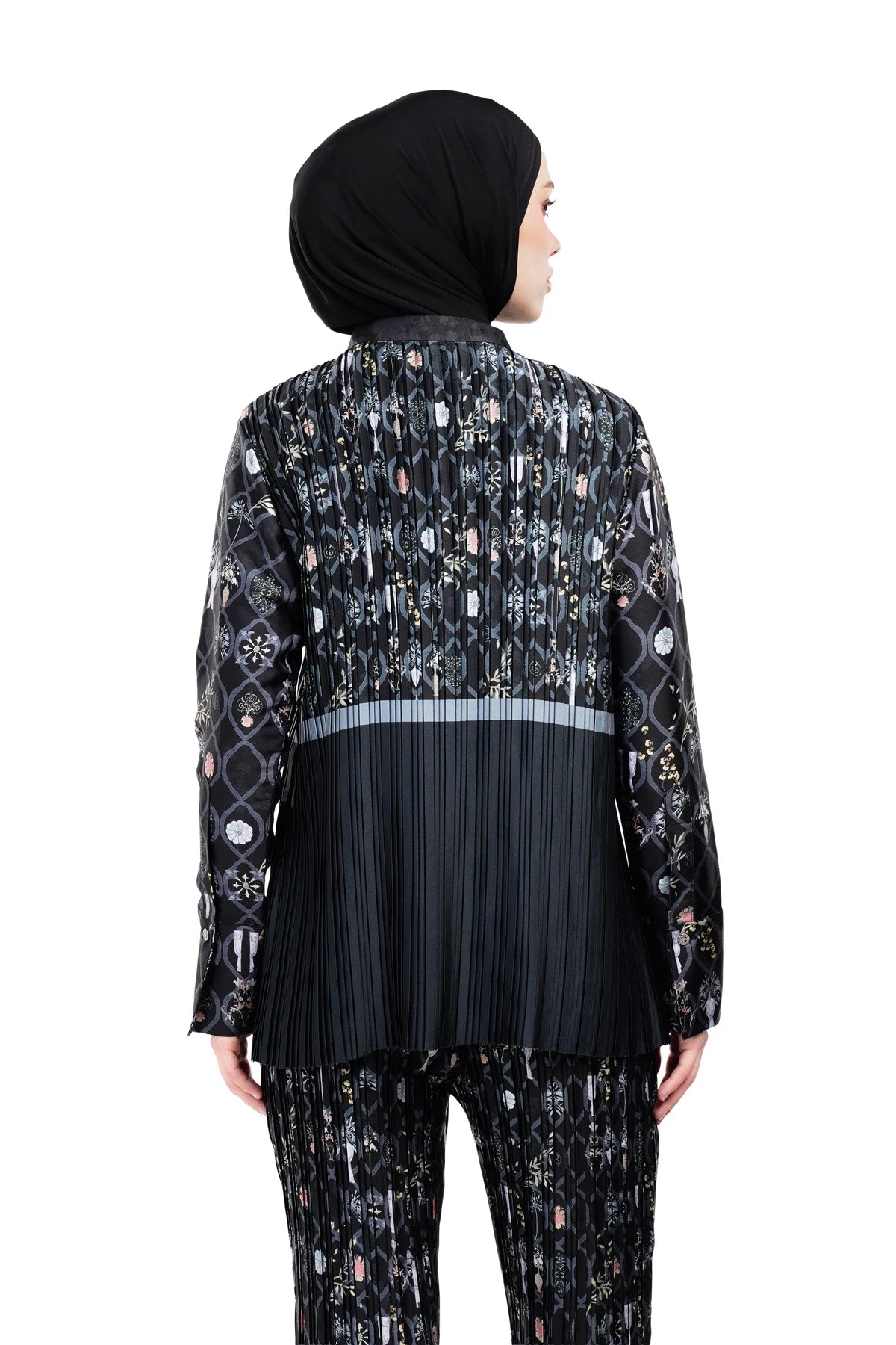 Serenata Pleats Shirt - Black - Nada Puspita
