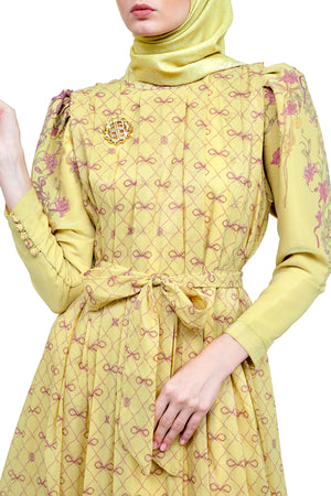 Take A Bow Pleated Dress - Lime